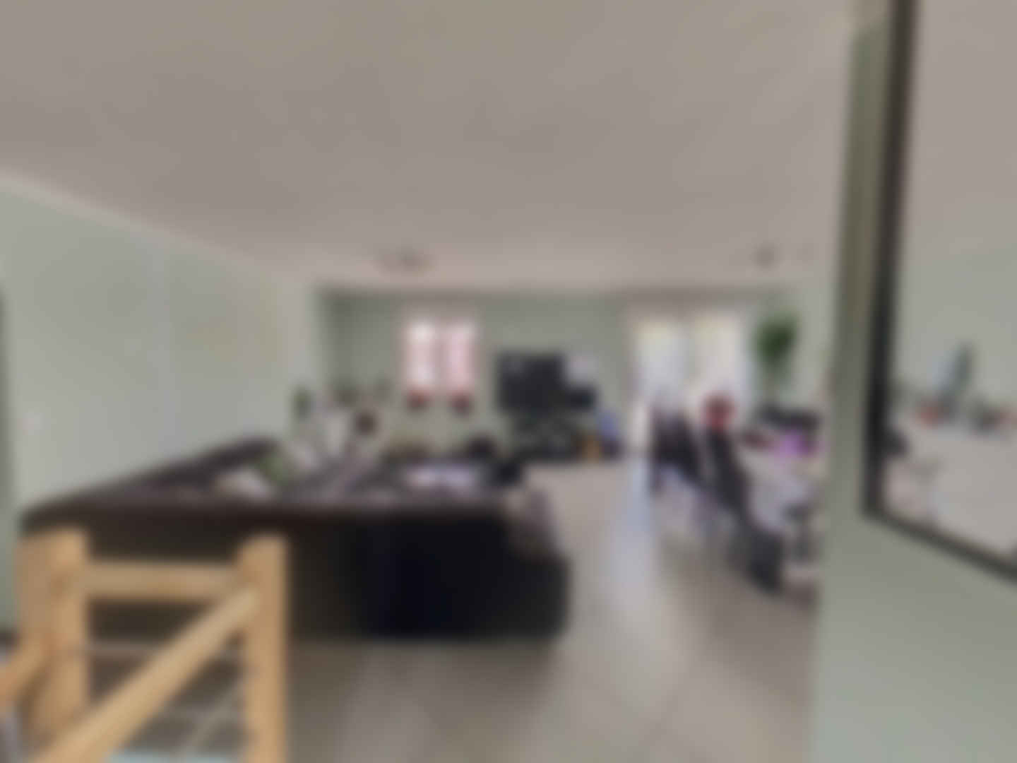 loading blurry tour image