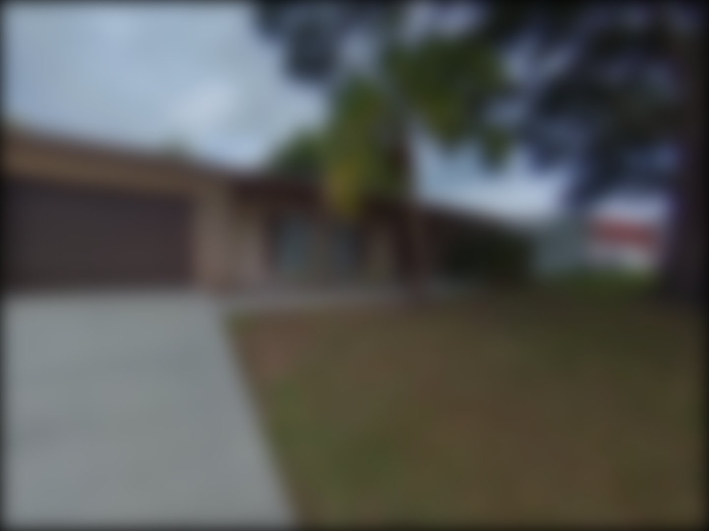 loading blurry tour image