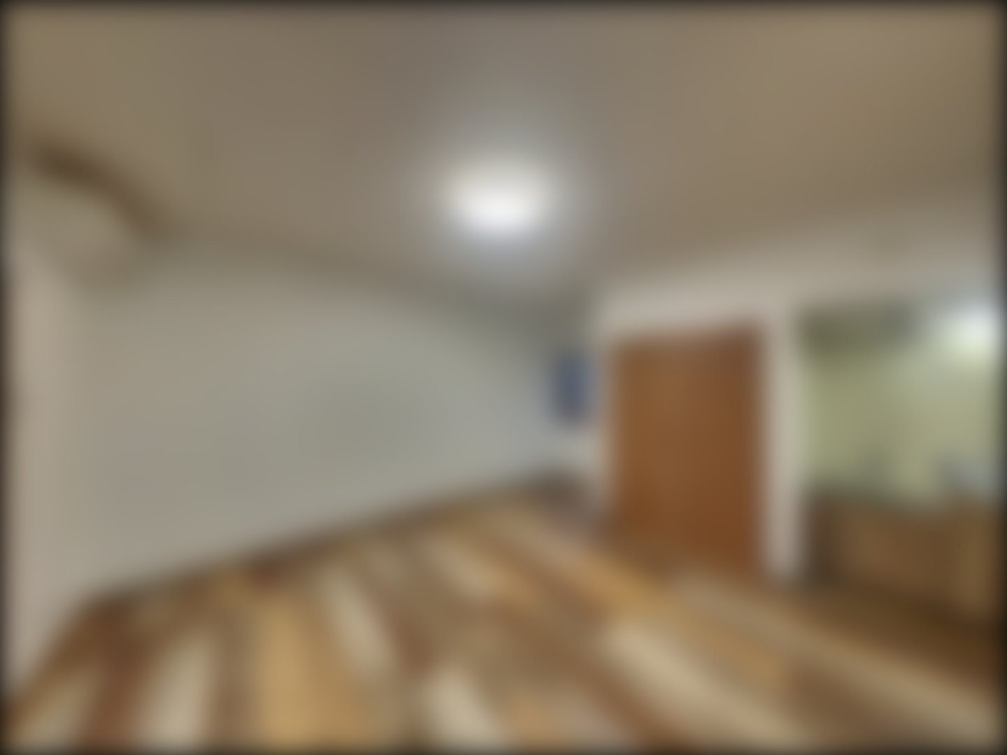 loading blurry tour image