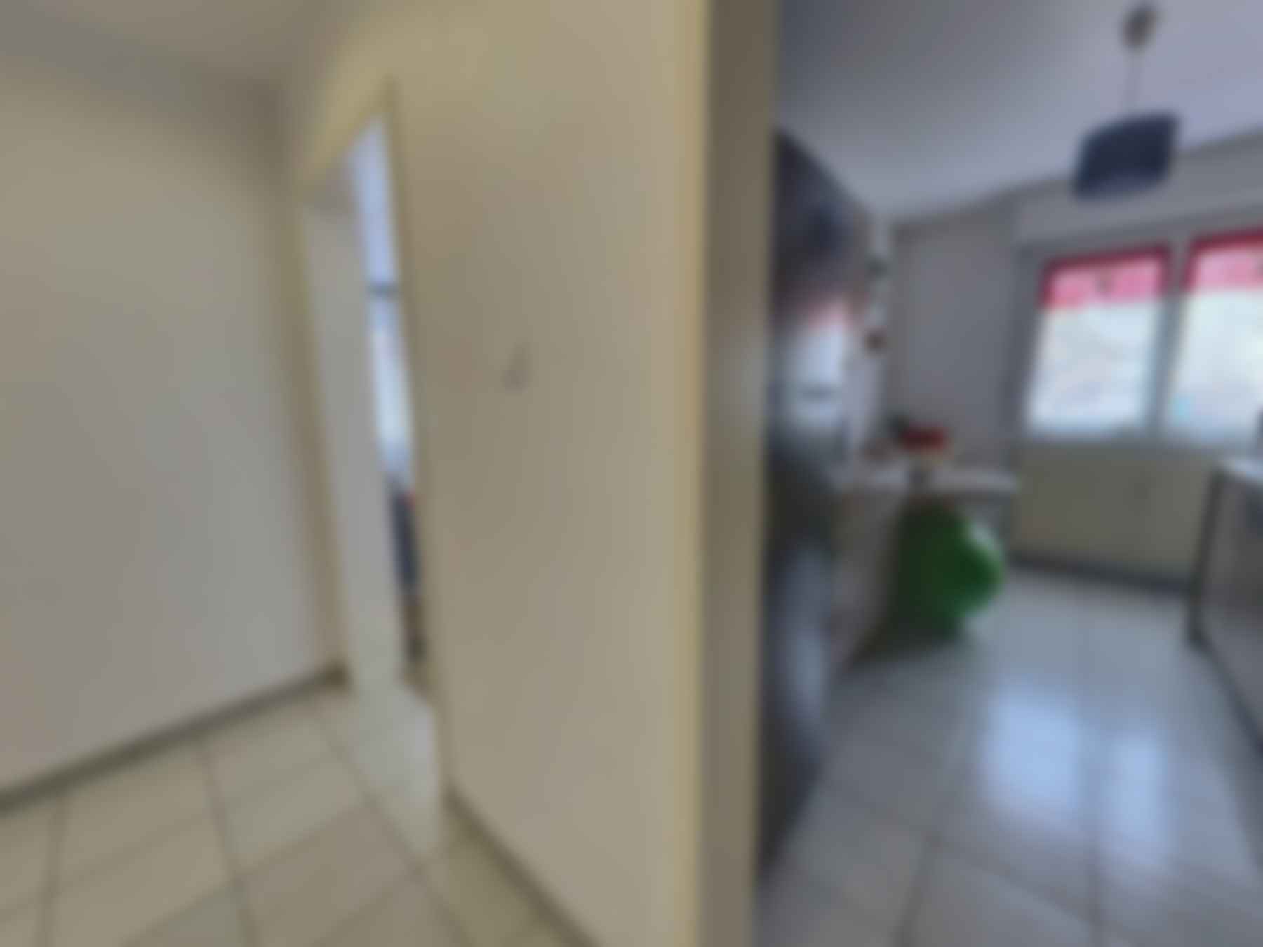 loading blurry tour image