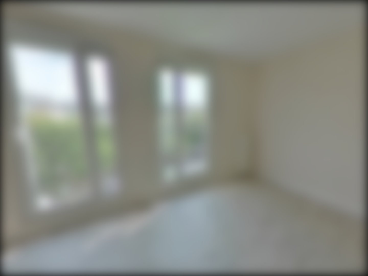 loading blurry tour image