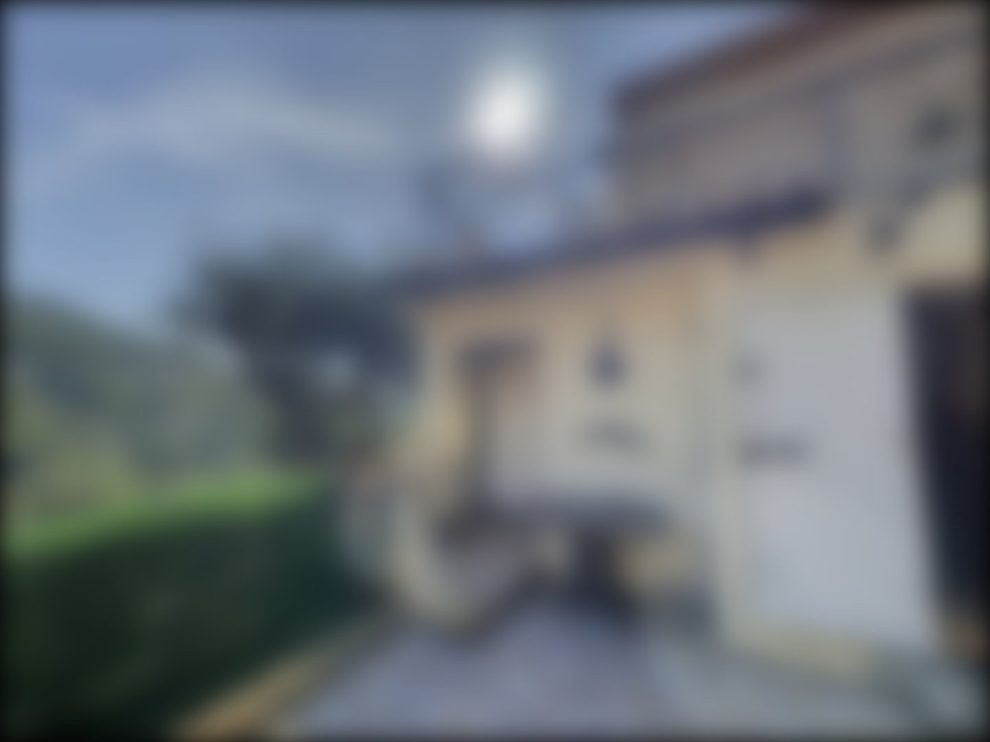 loading blurry tour image