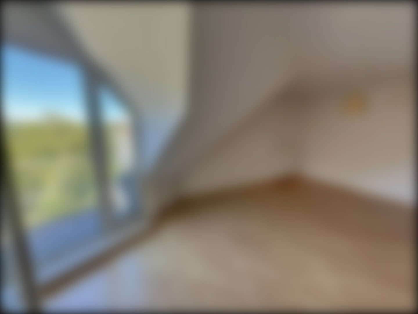 loading blurry tour image