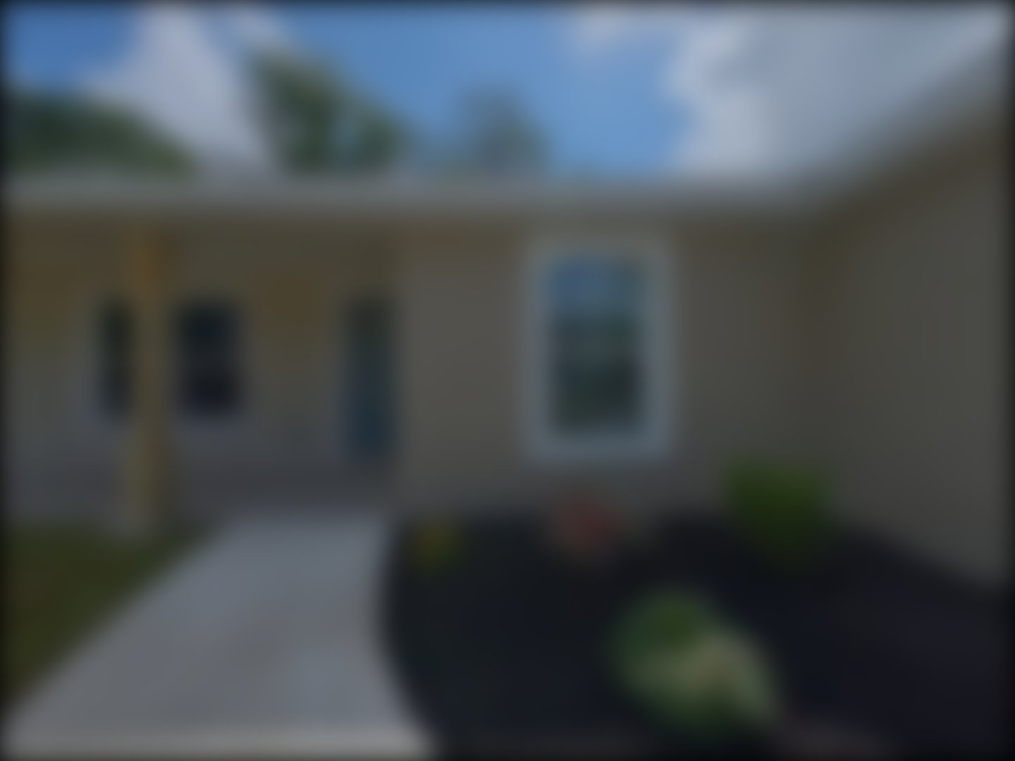 loading blurry tour image