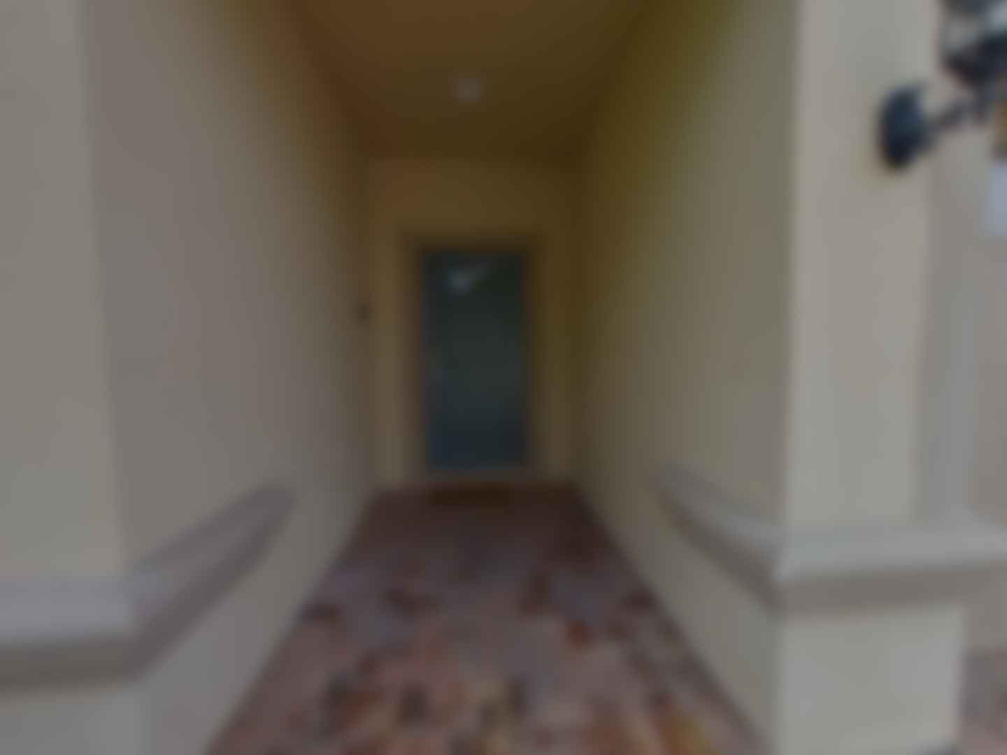 loading blurry tour image