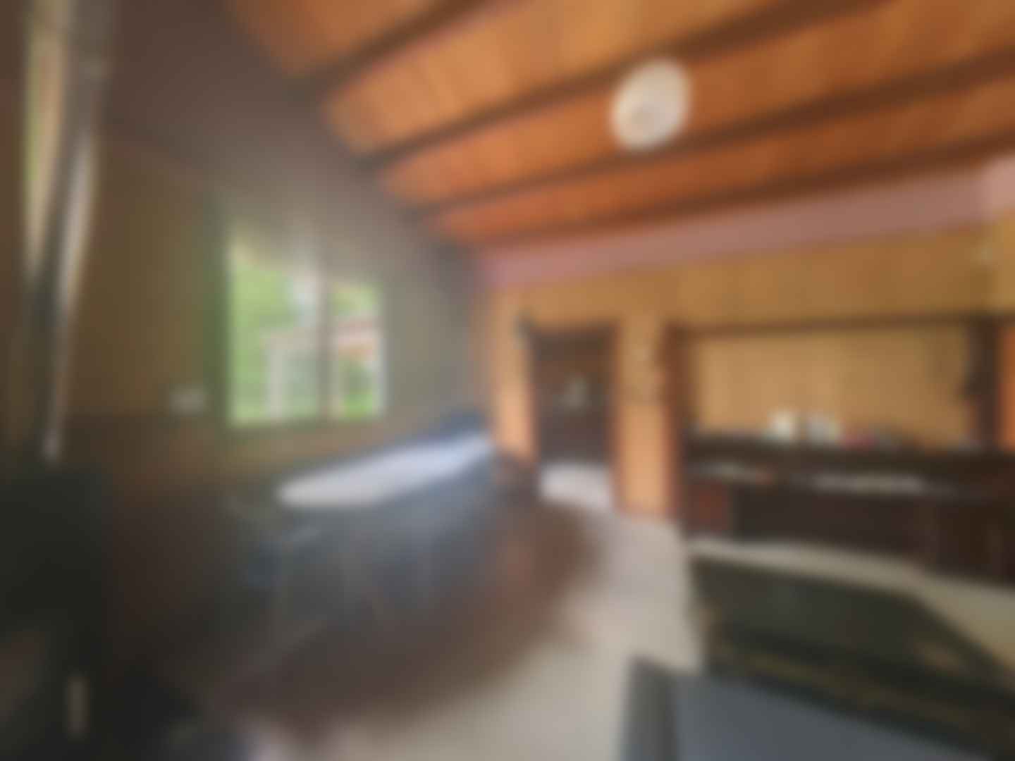 loading blurry tour image