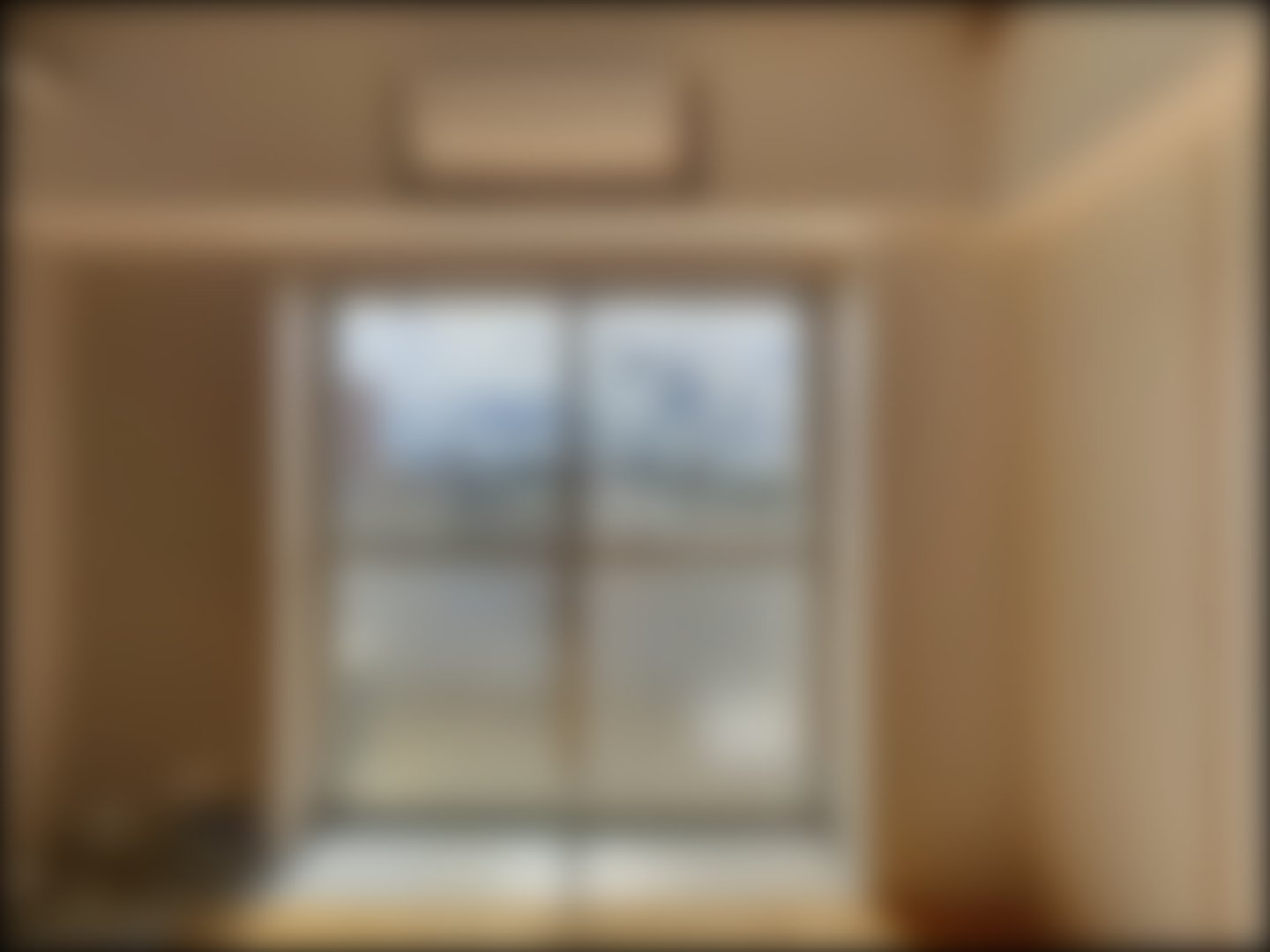 loading blurry tour image