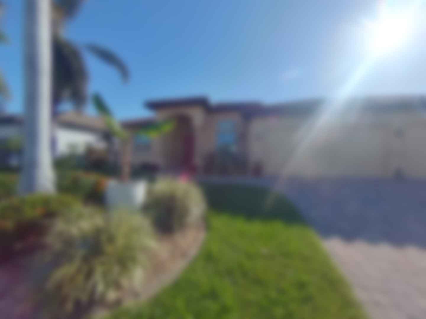 loading blurry tour image