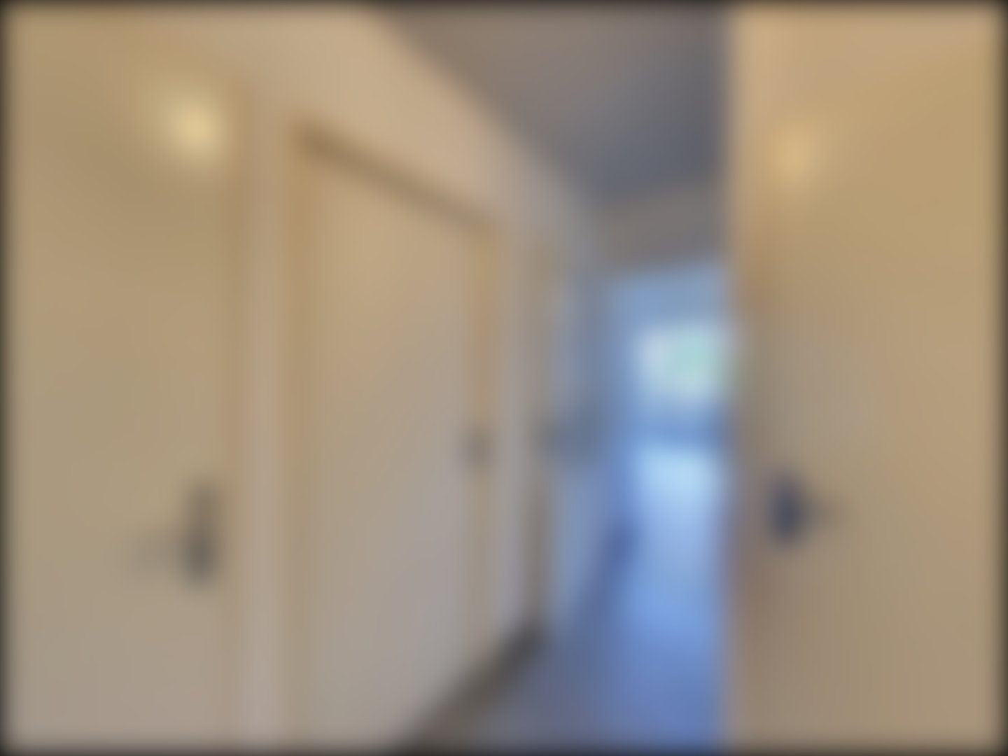 loading blurry tour image