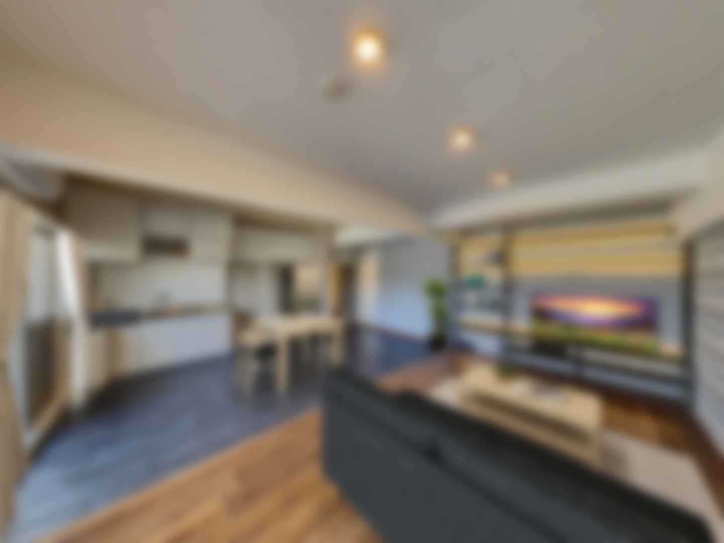 loading blurry tour image