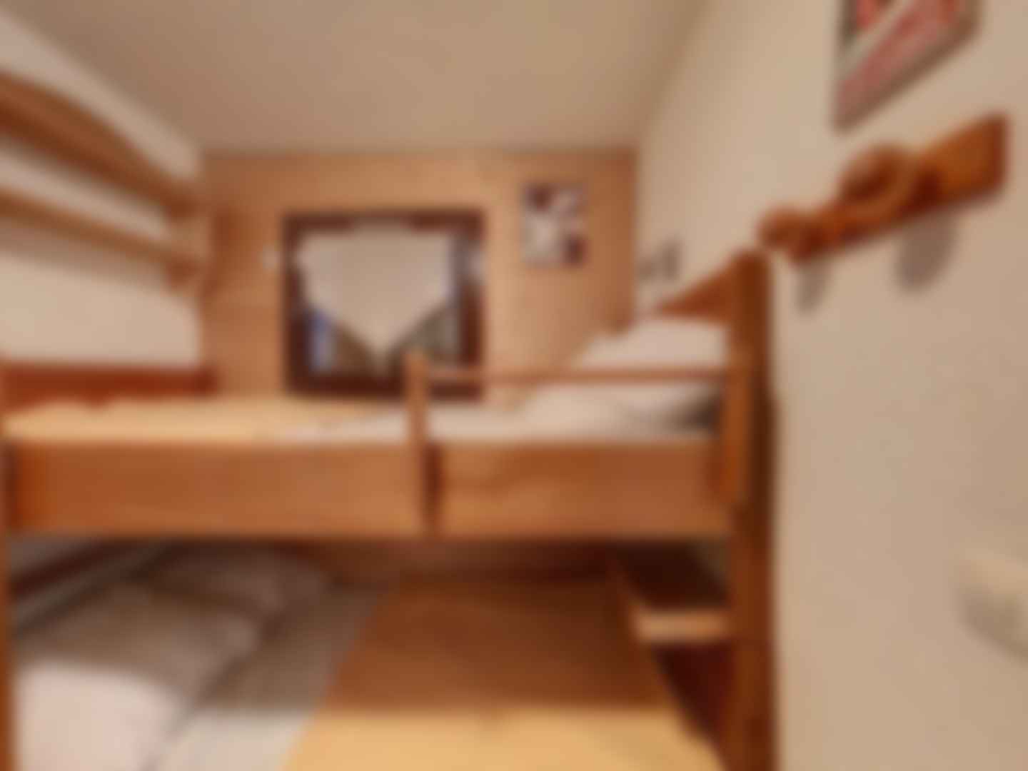 loading blurry tour image