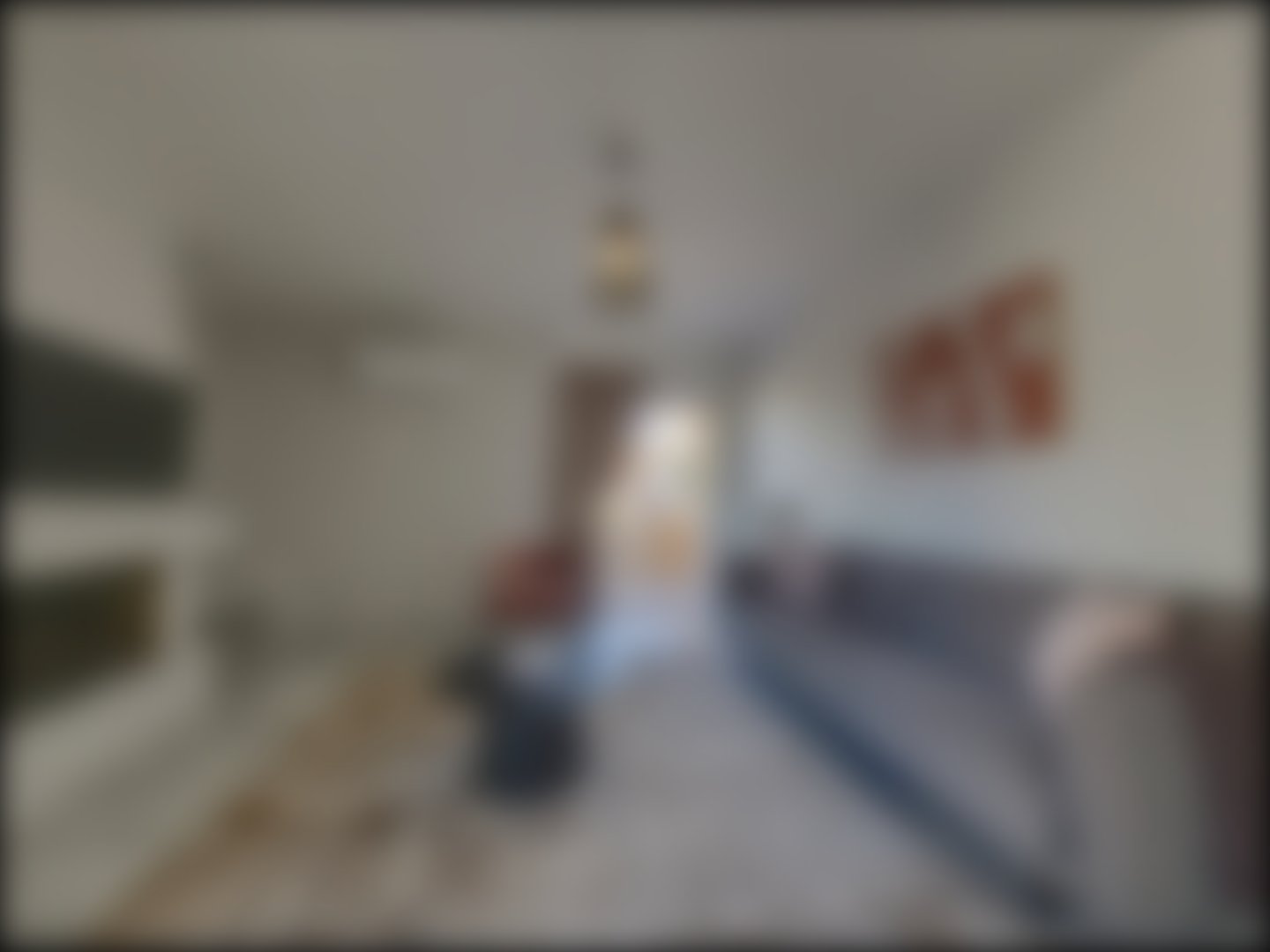 loading blurry tour image