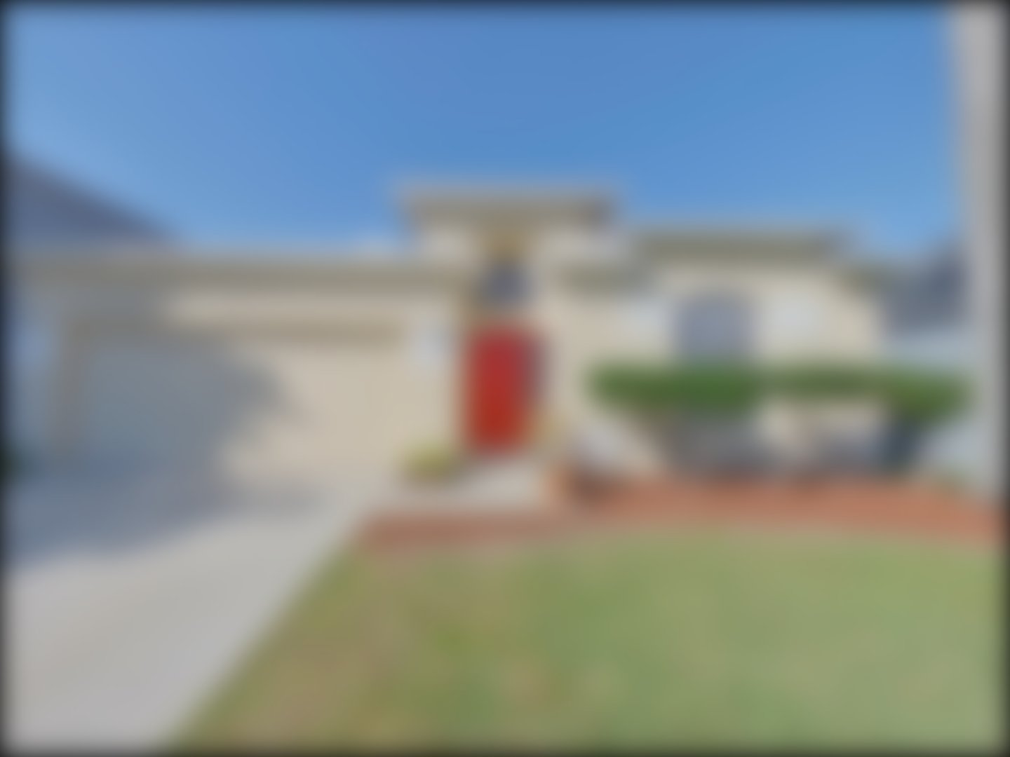 loading blurry tour image