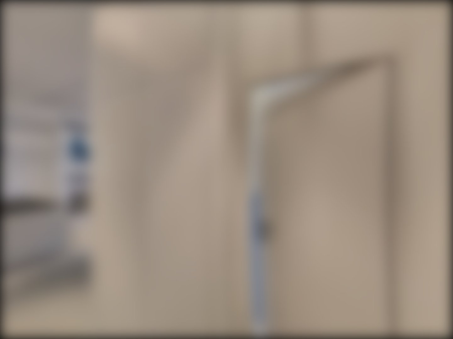 loading blurry tour image