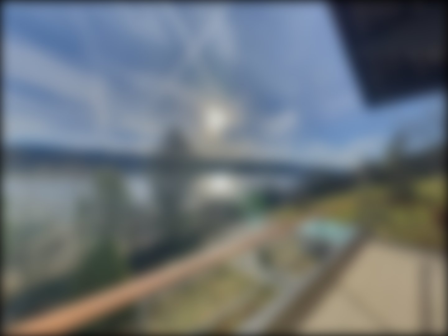 loading blurry tour image