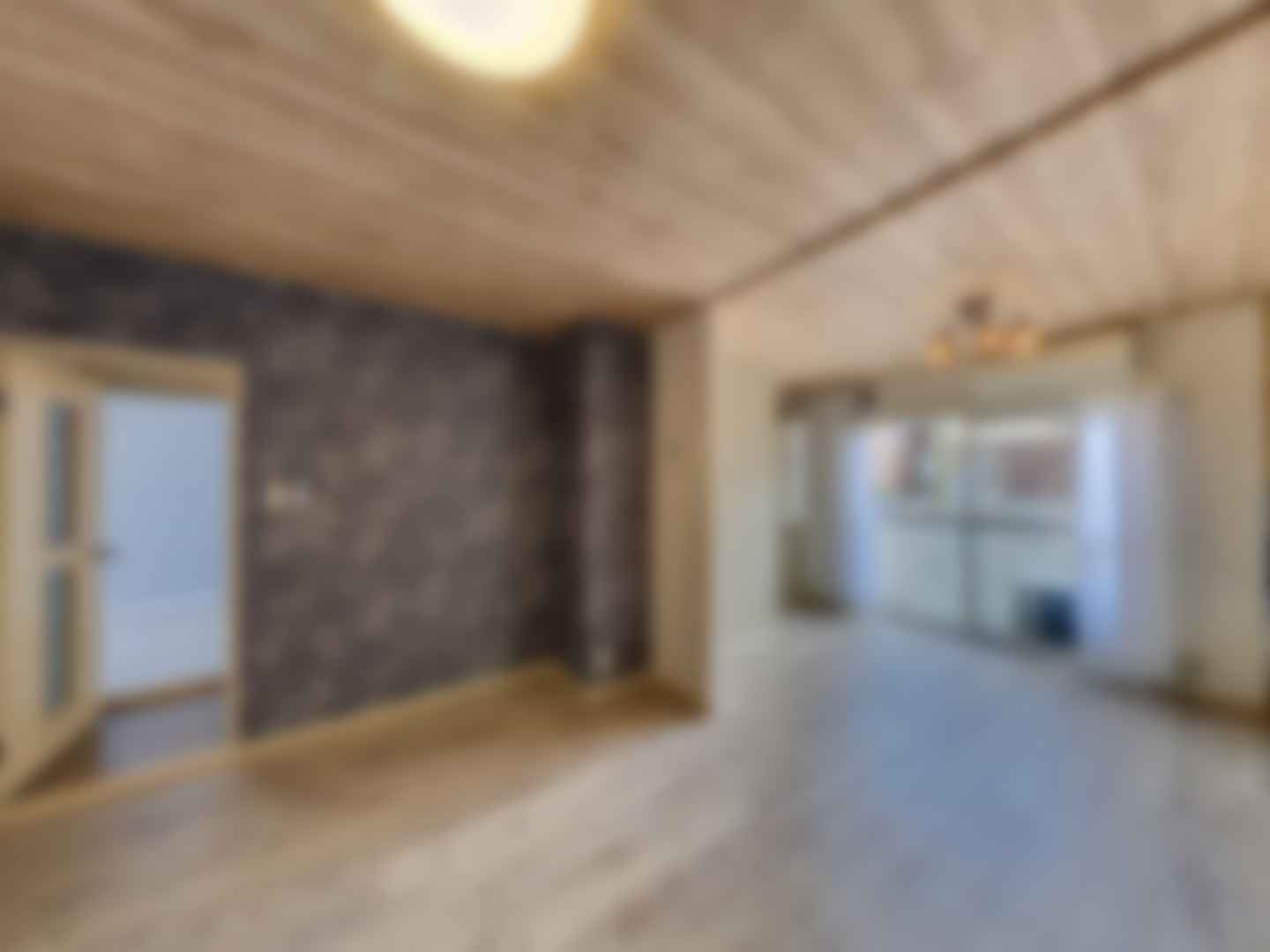 loading blurry tour image