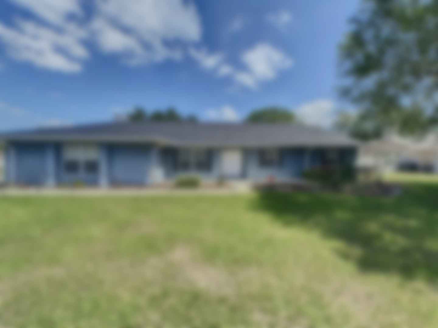 loading blurry tour image