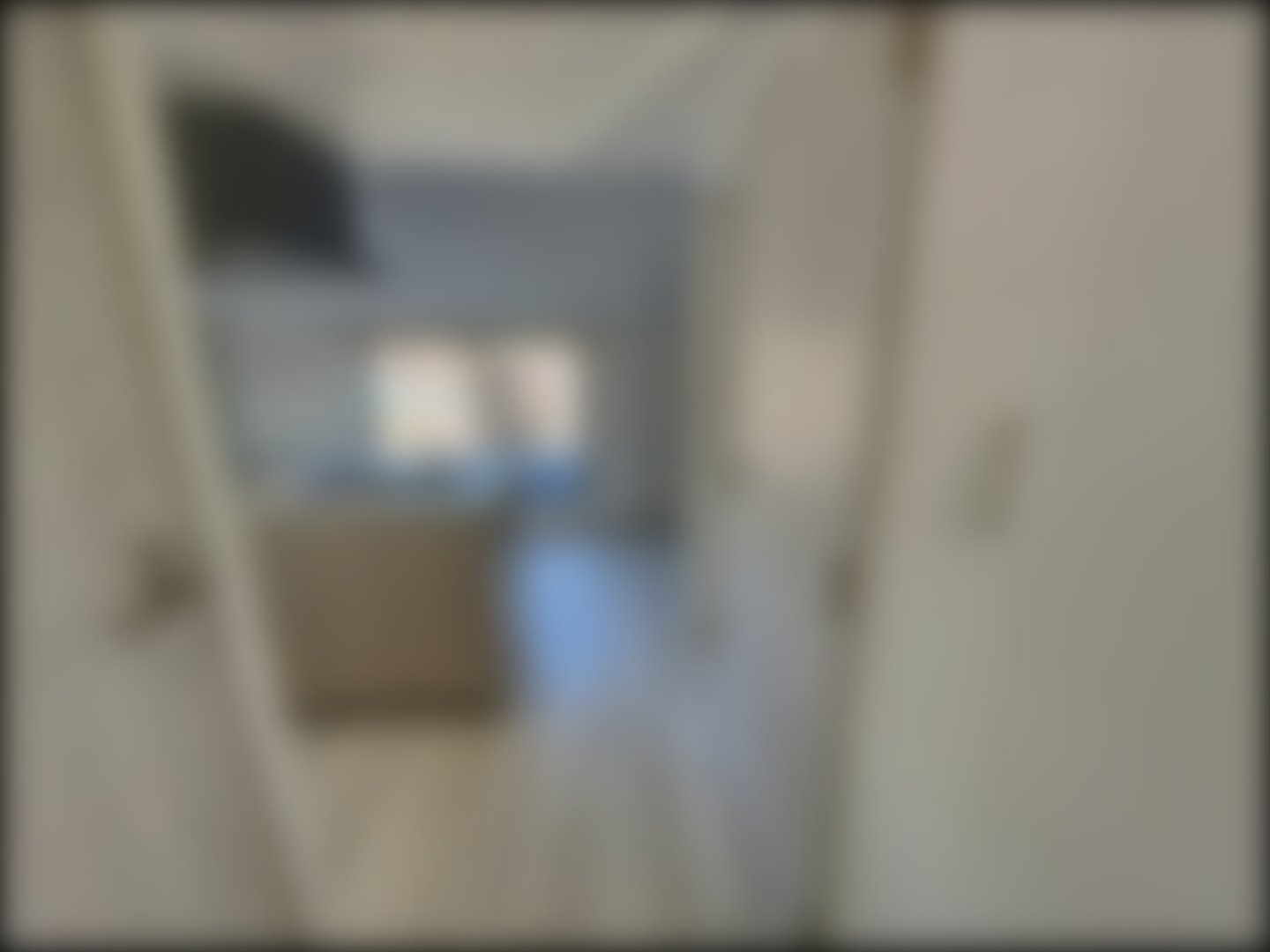 loading blurry tour image