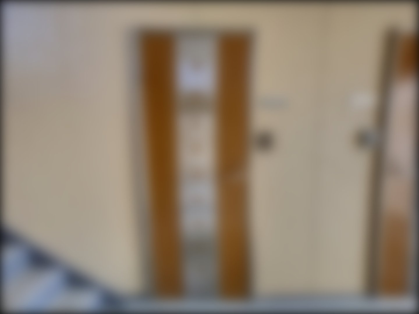 loading blurry tour image