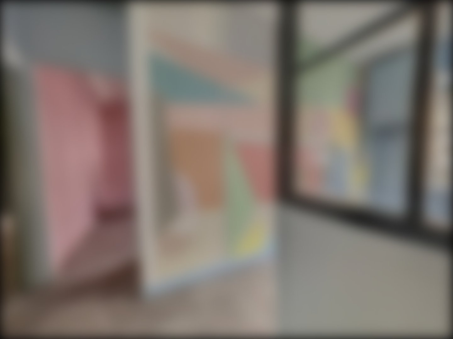 loading blurry tour image