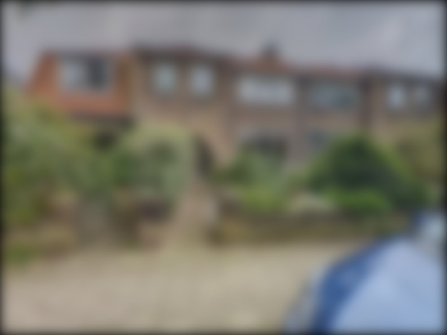 loading blurry tour image