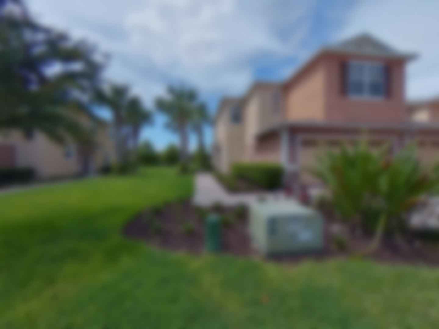 loading blurry tour image