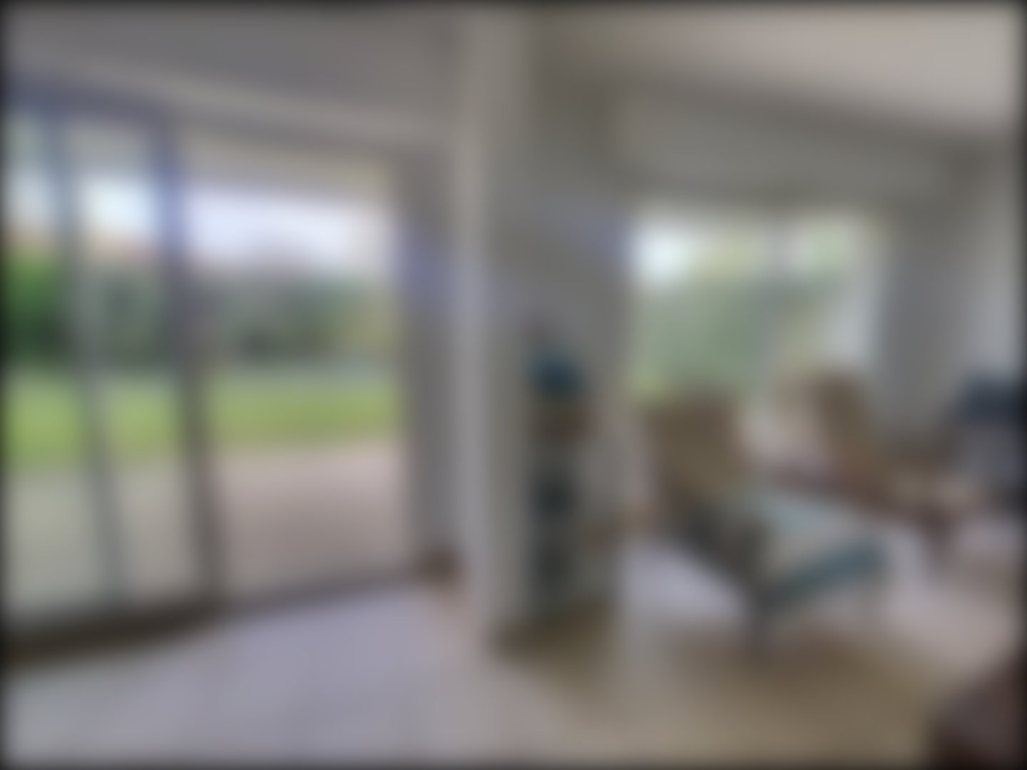 loading blurry tour image