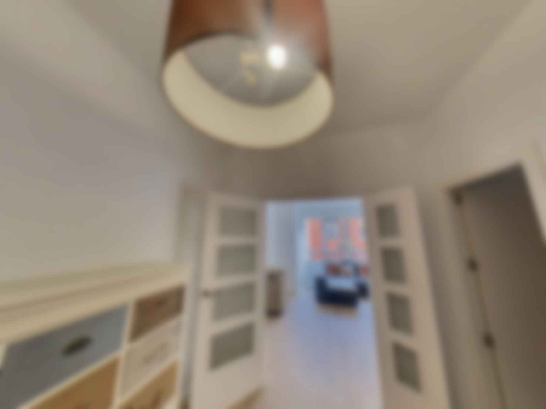 loading blurry tour image