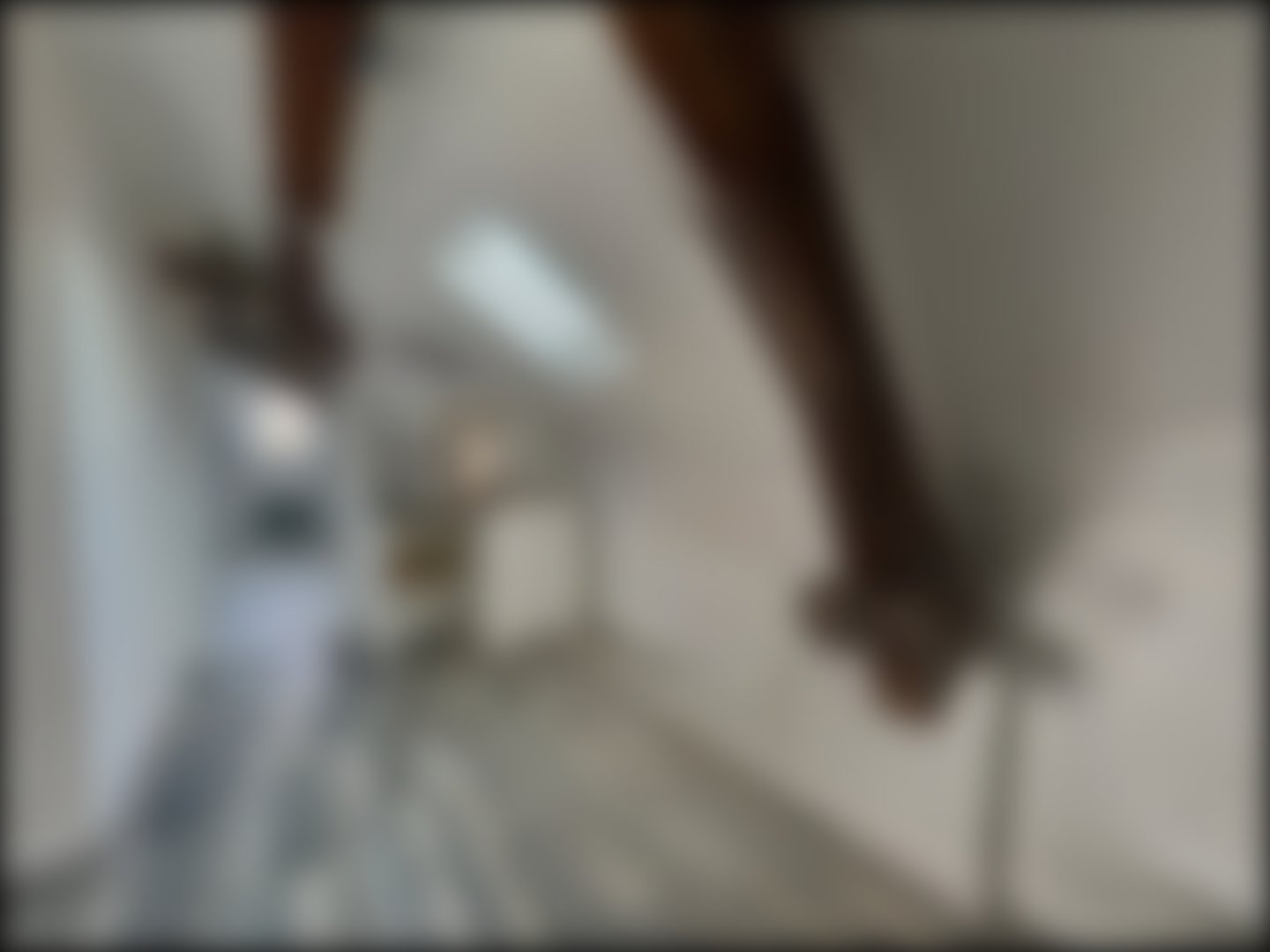 loading blurry tour image