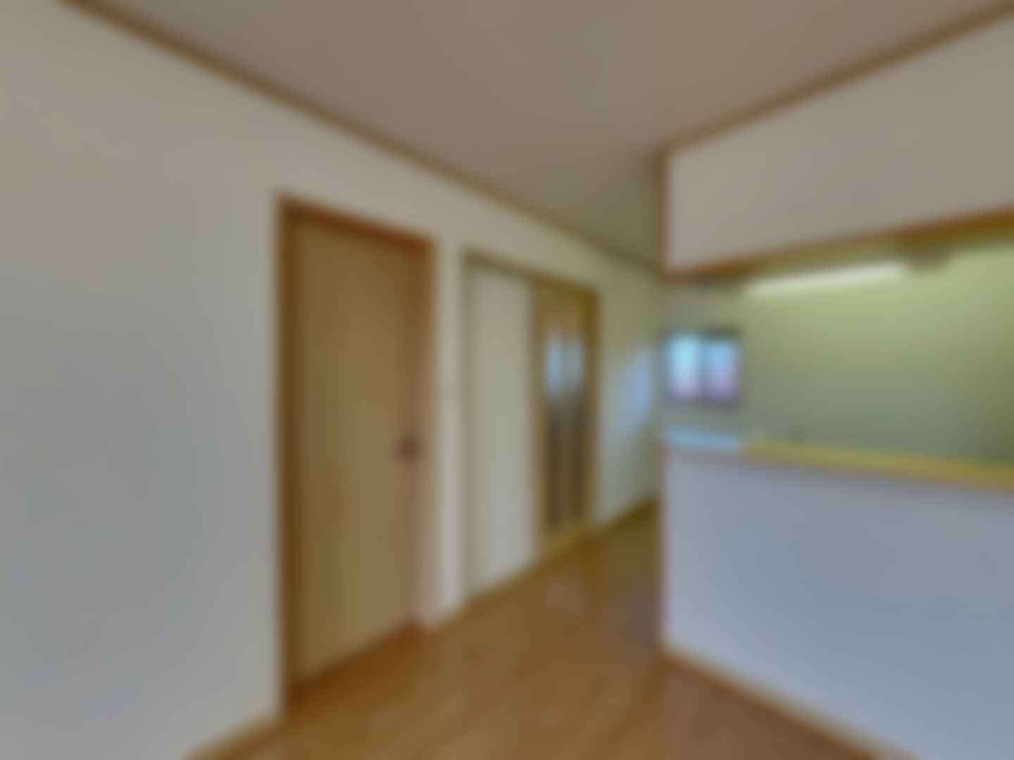 loading blurry tour image