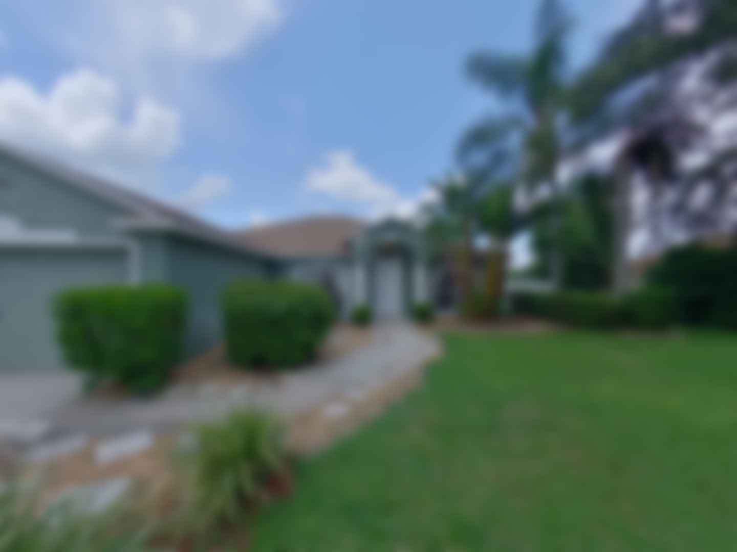 loading blurry tour image