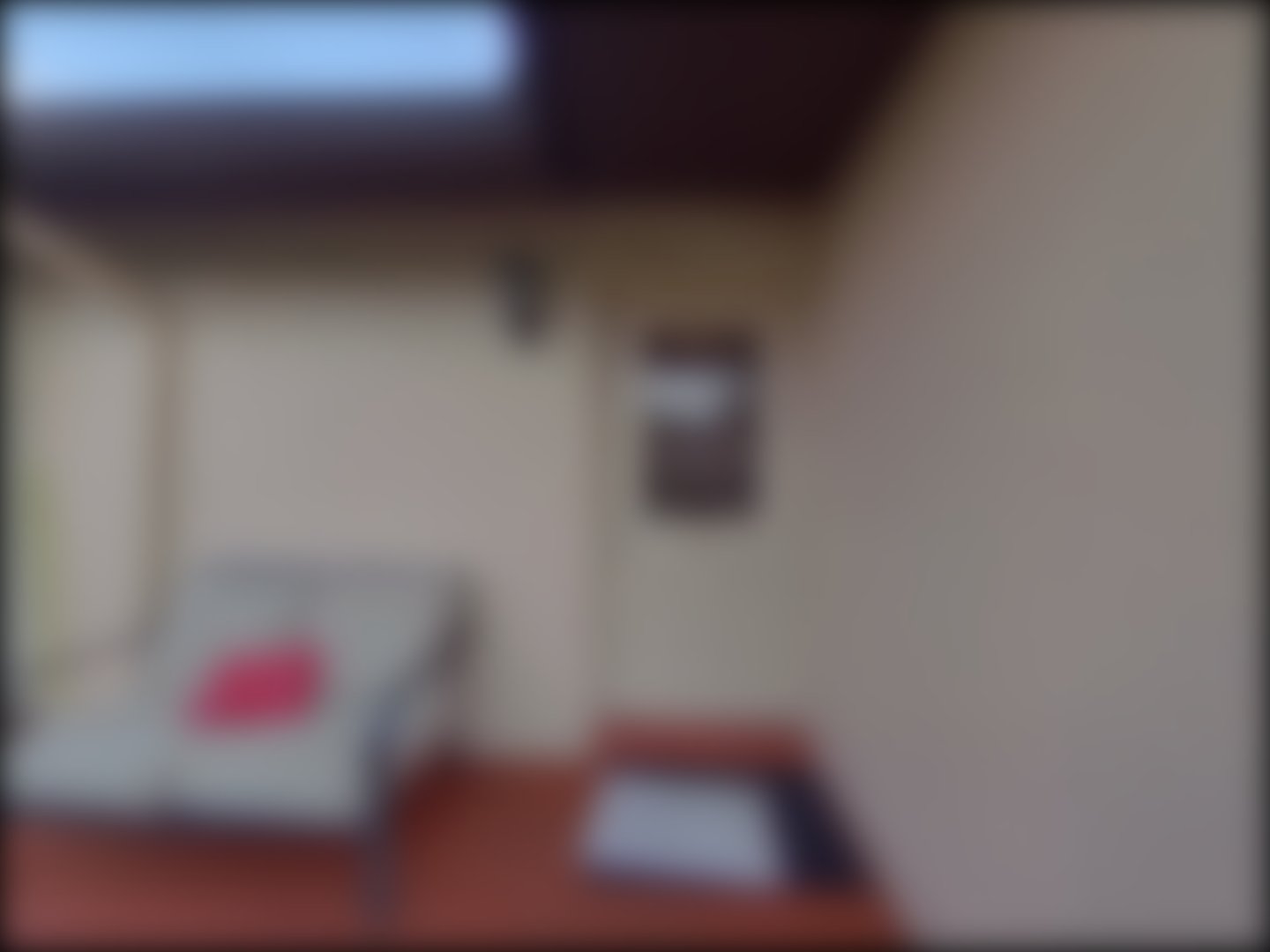 loading blurry tour image