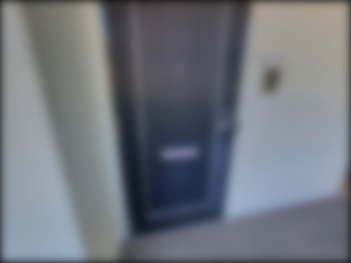 loading blurry tour image