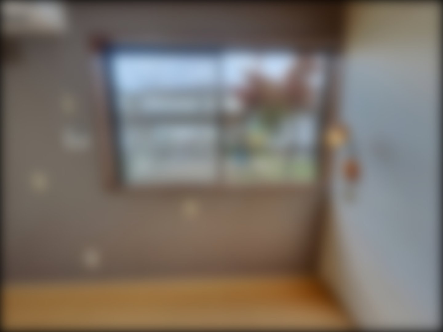 loading blurry tour image