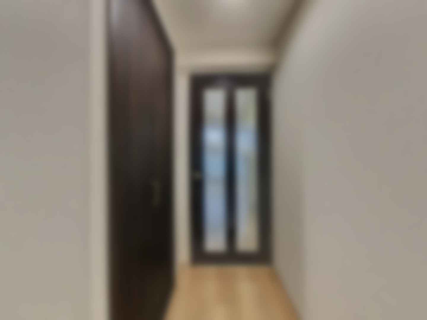 loading blurry tour image