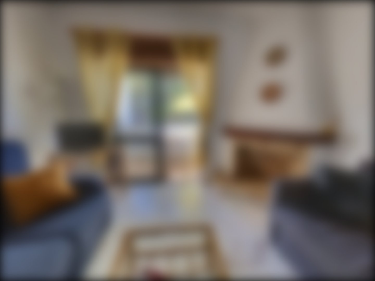 loading blurry tour image