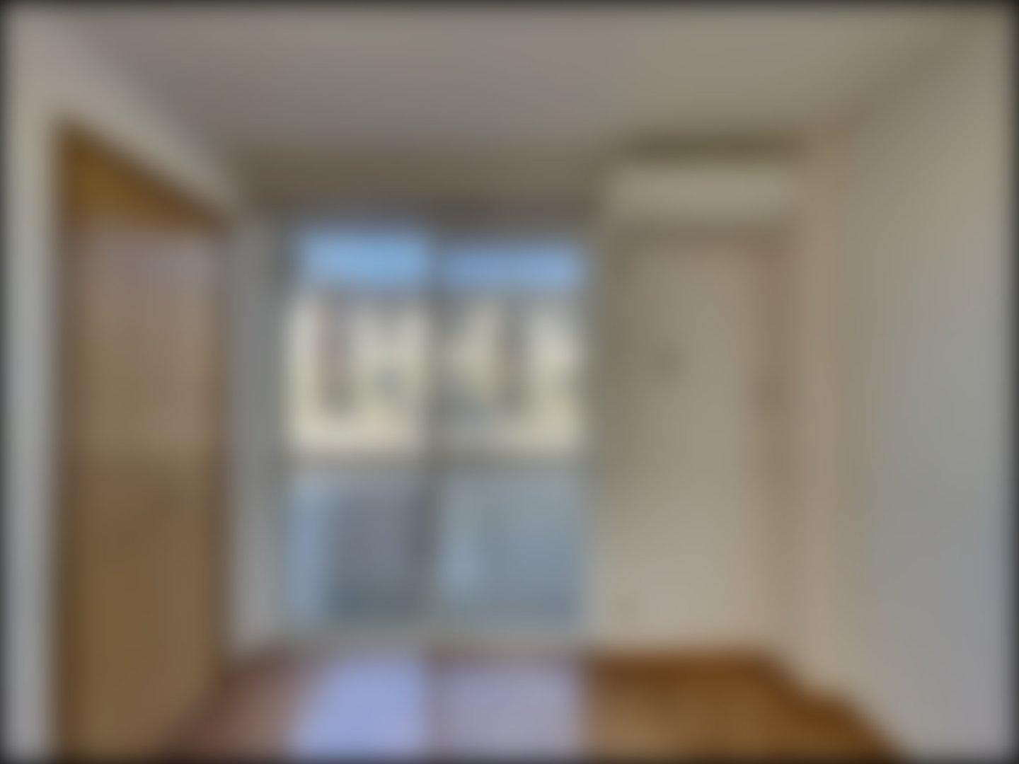 loading blurry tour image