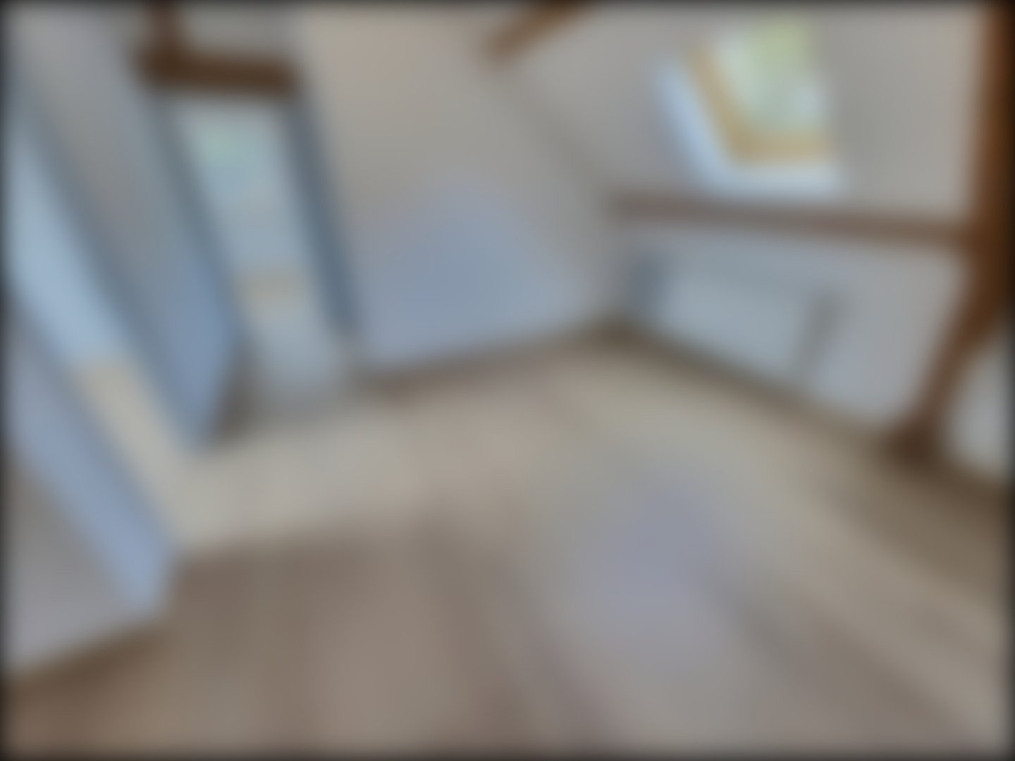 loading blurry tour image