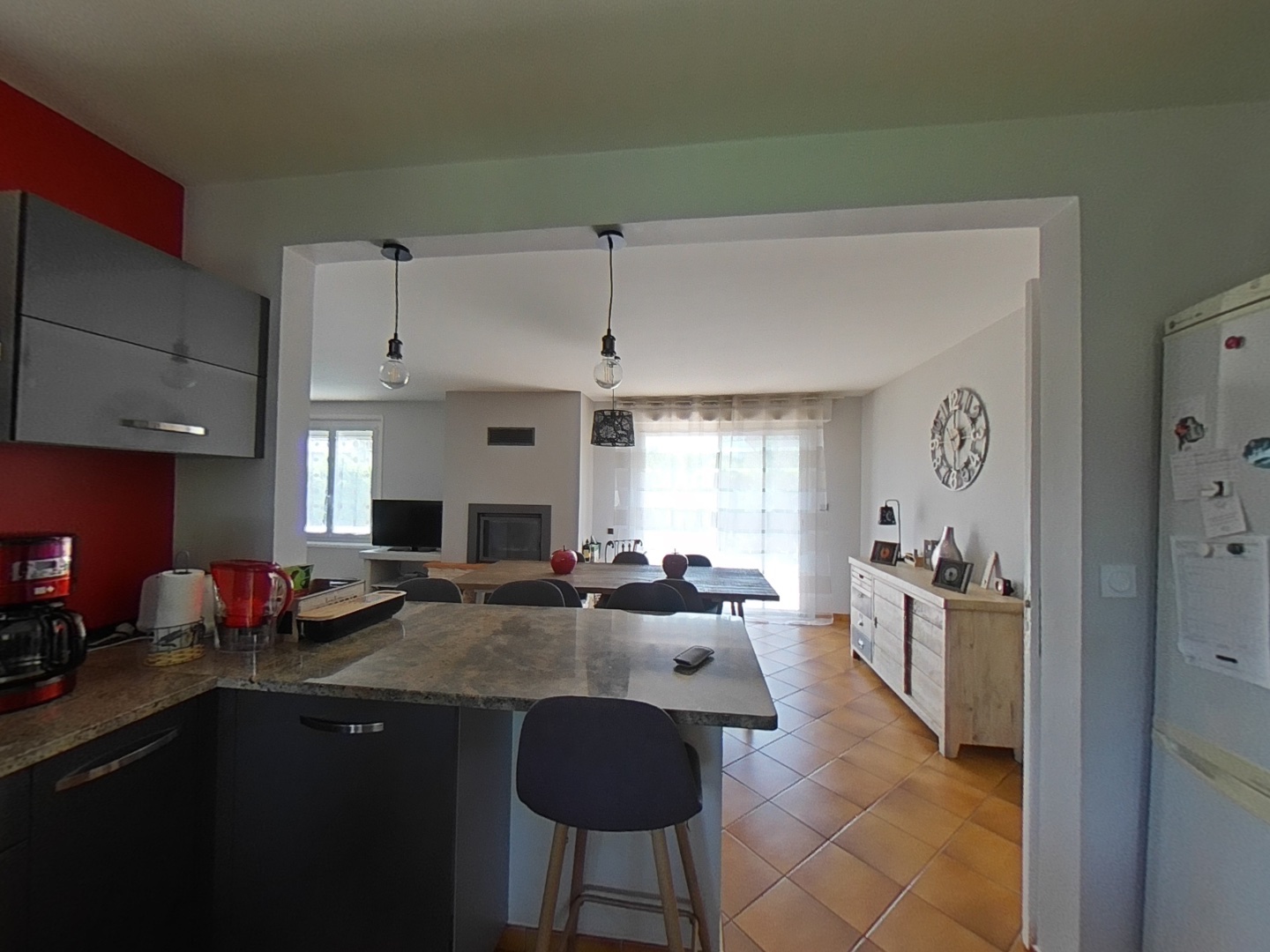 loading blurry tour image