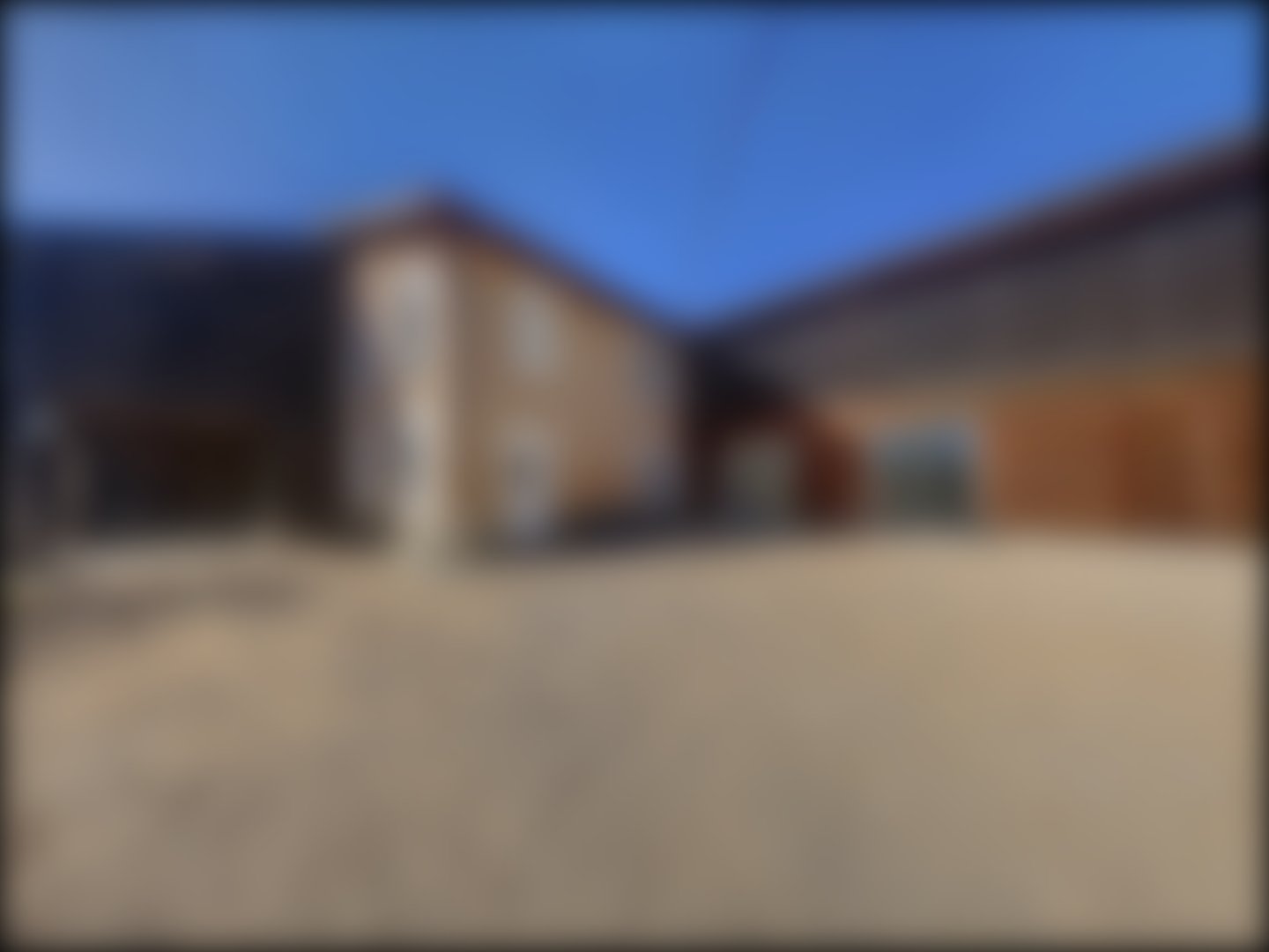 loading blurry tour image