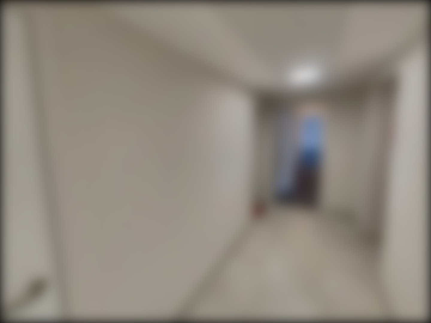 loading blurry tour image