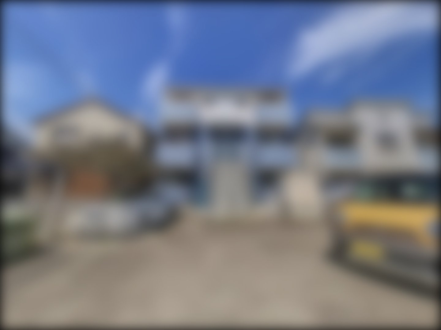 loading blurry tour image