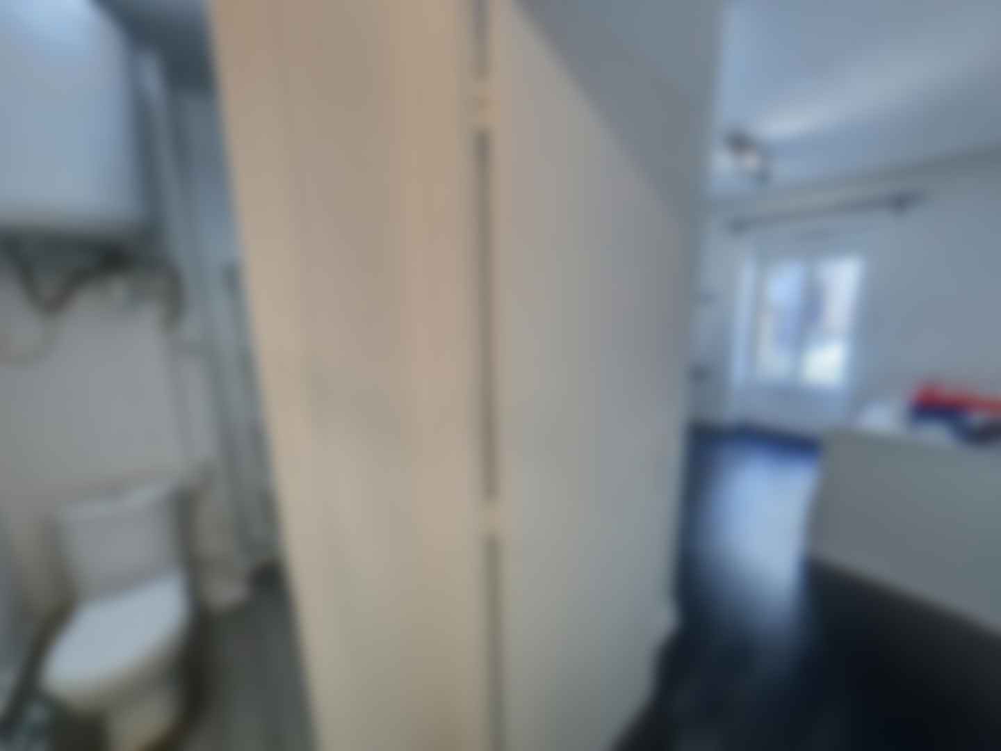 loading blurry tour image