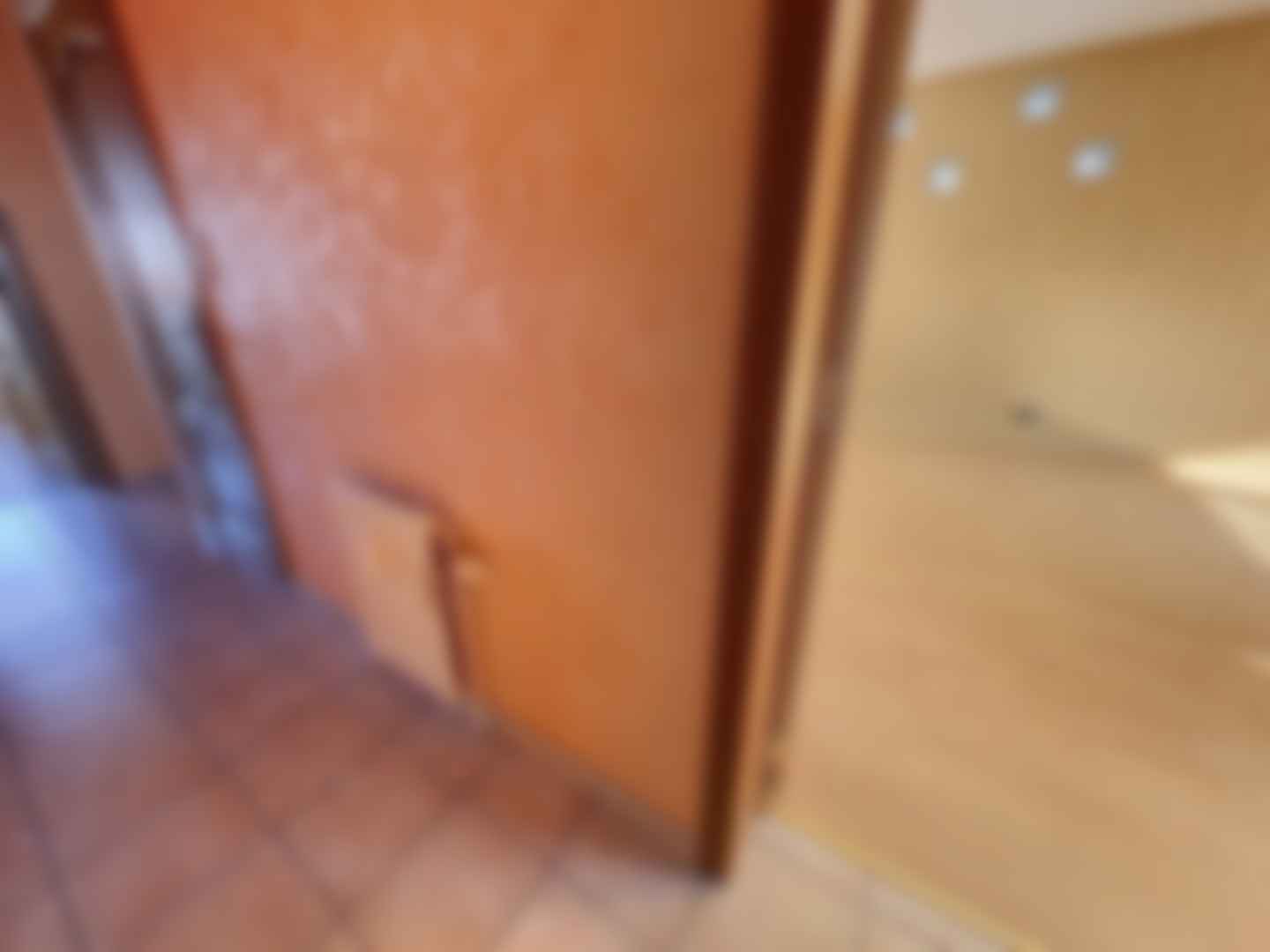 loading blurry tour image