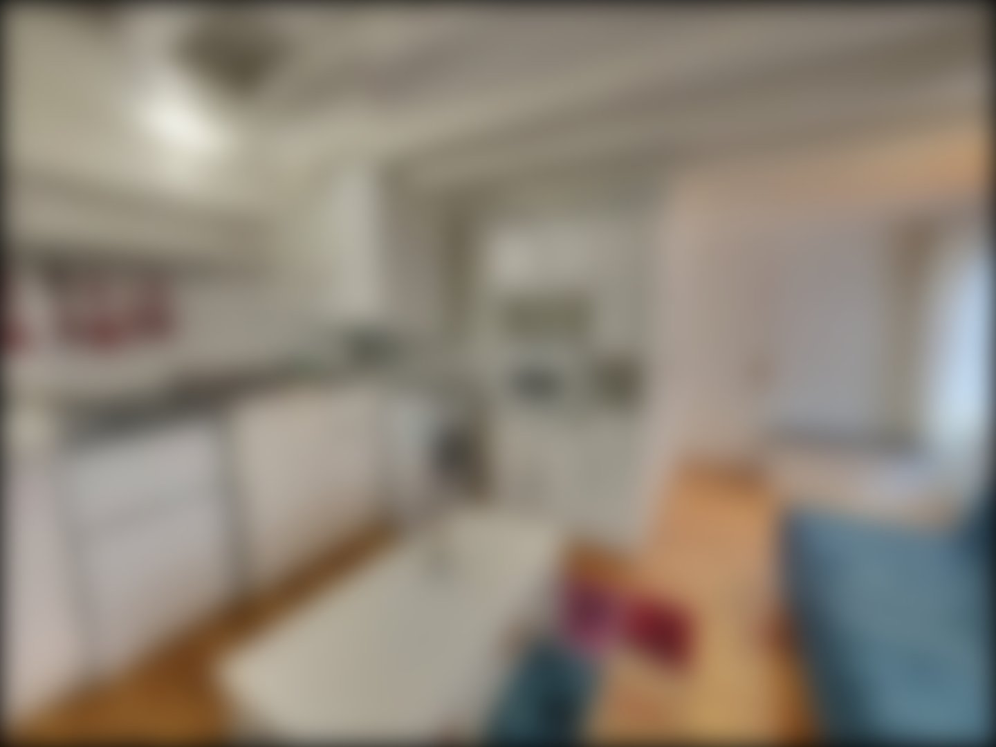 loading blurry tour image