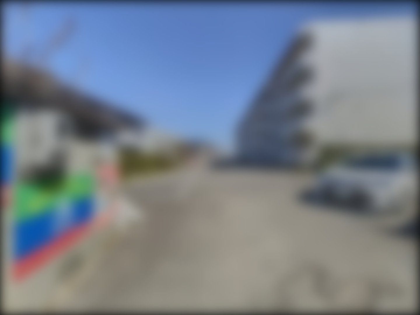 loading blurry tour image