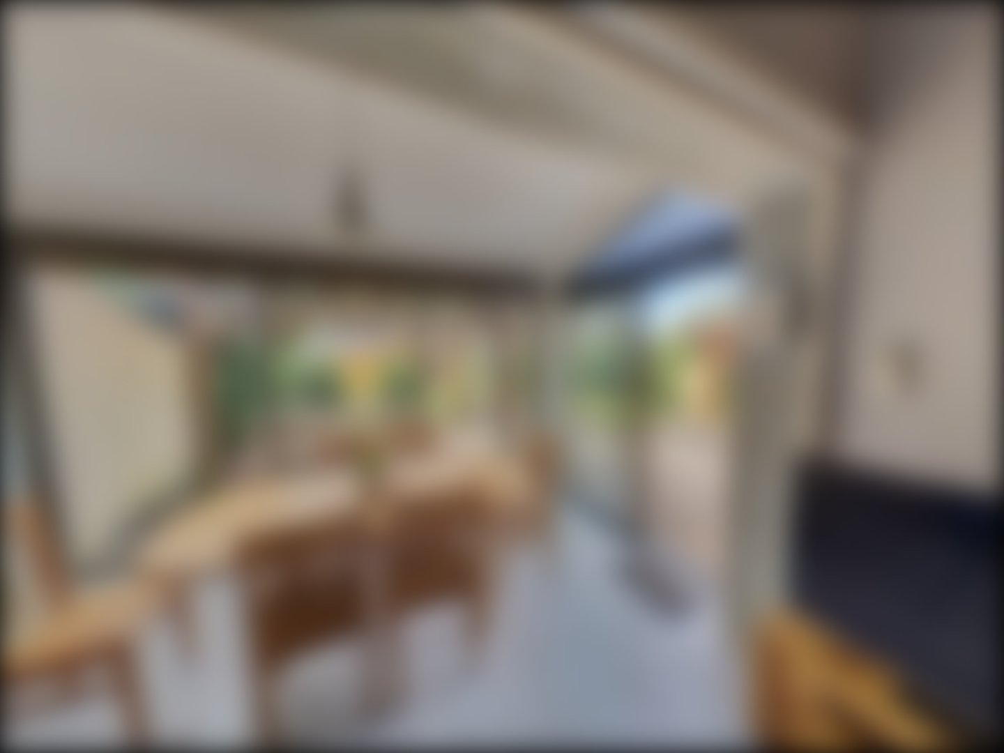 loading blurry tour image