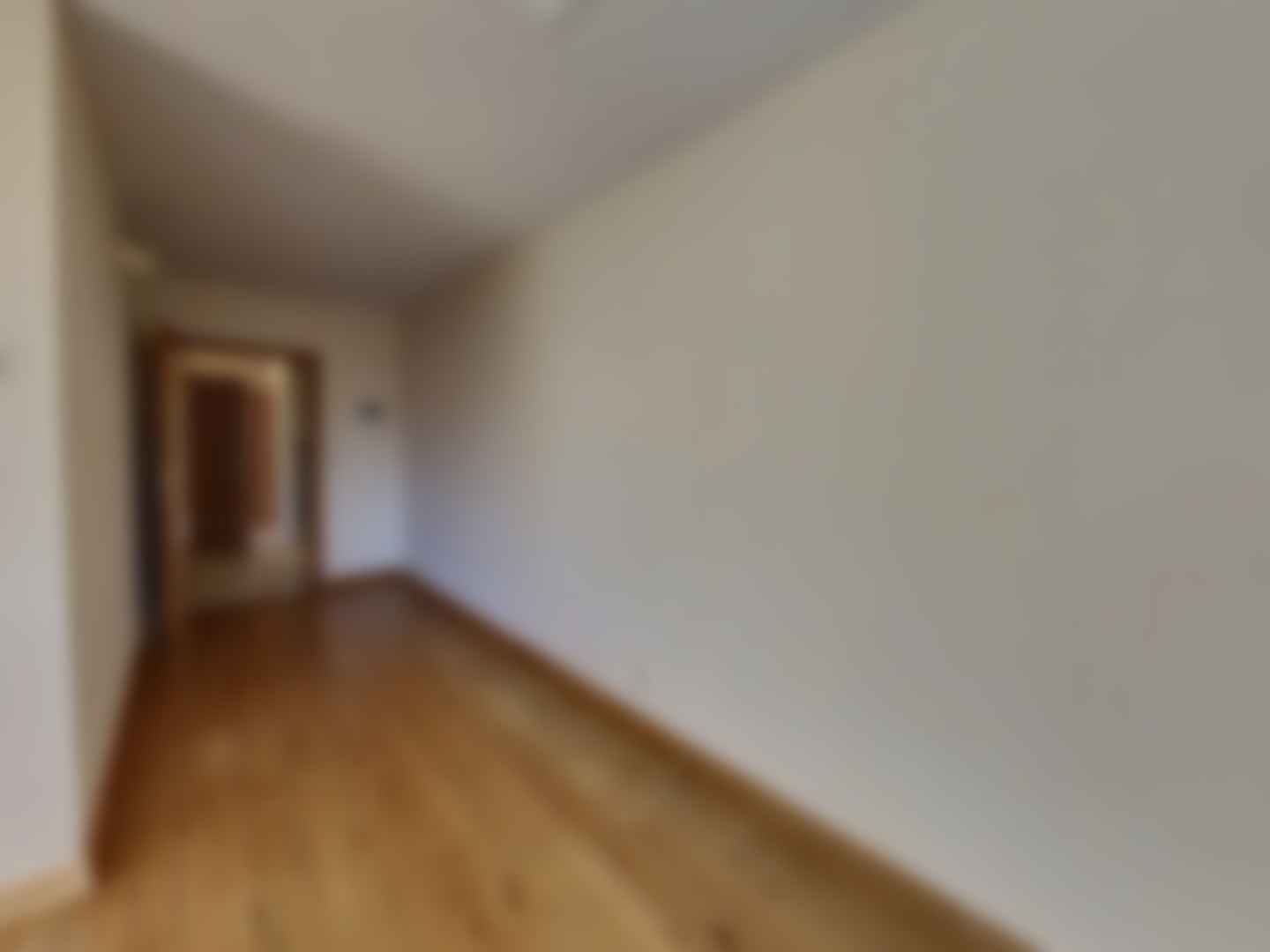 loading blurry tour image