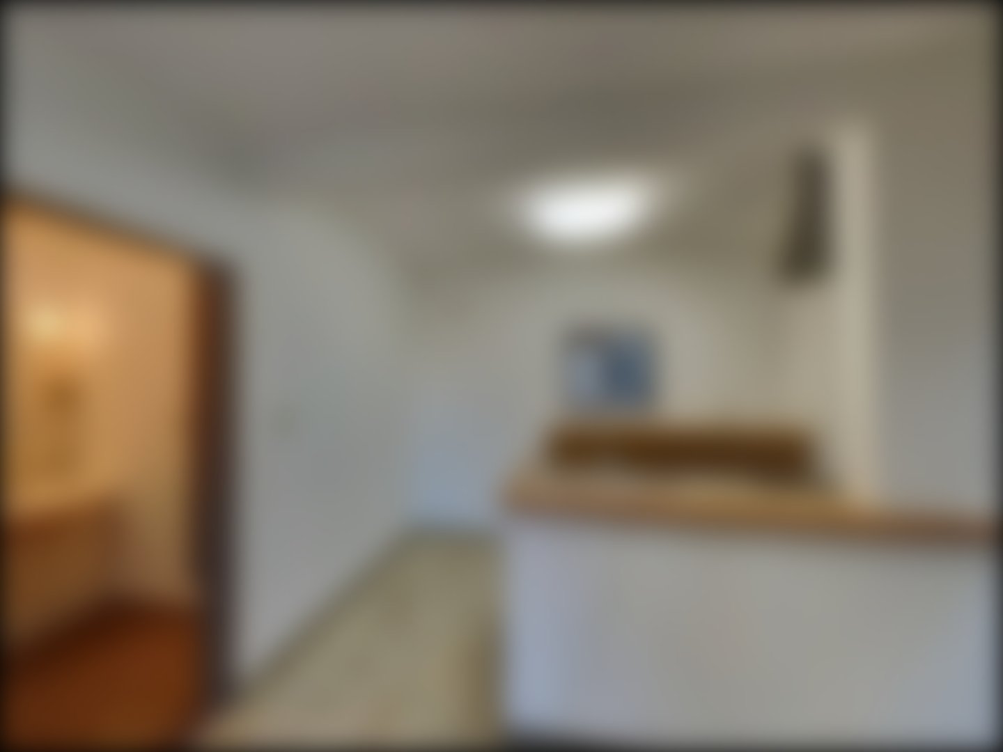 loading blurry tour image