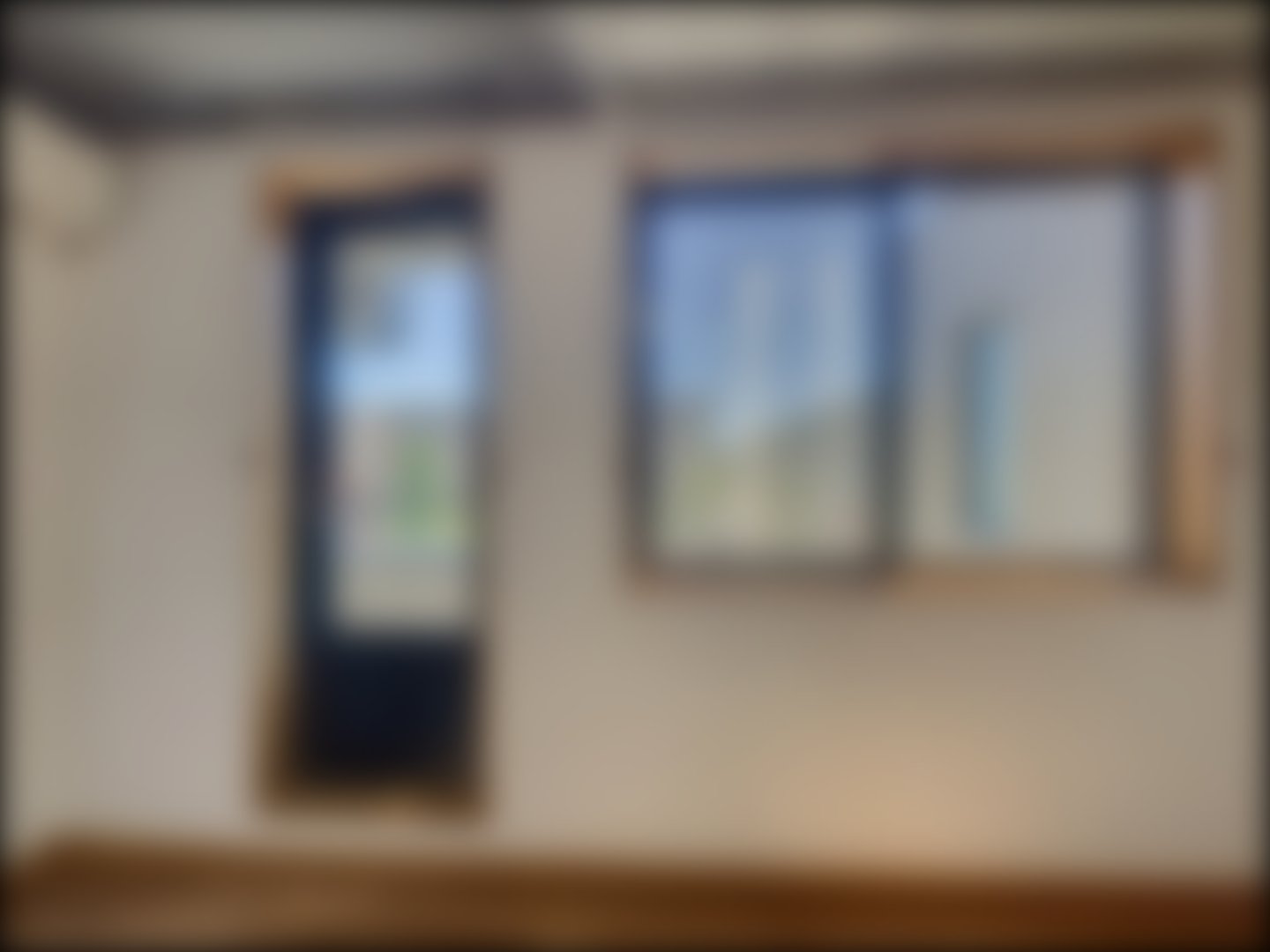 loading blurry tour image